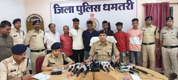 आधा दर्जन जगहों पर चोरी, नाबालिग सहित 8 गिरफ्तार