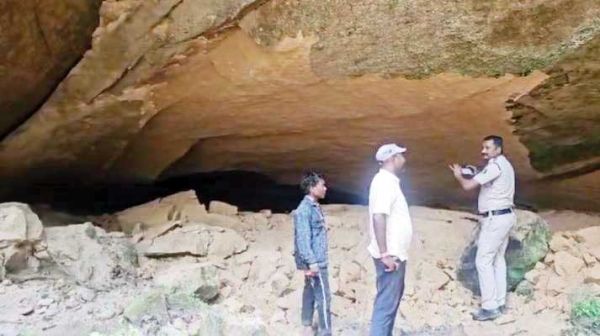 अवैध कोयला खदान धंसने से दो युवक की मौत