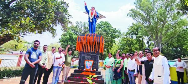 अंबेडकर जयंती धूमधाम से मनाया