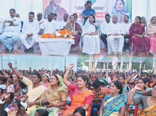 कांग्रेस प्रत्याशी डॉ. मेनका लैलूंगा में कार्यकर्ता सम्मेलन में हुईं शामिल