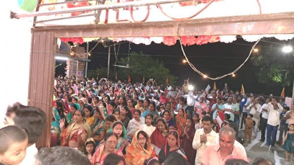 राम मंदिर में महाआरती 