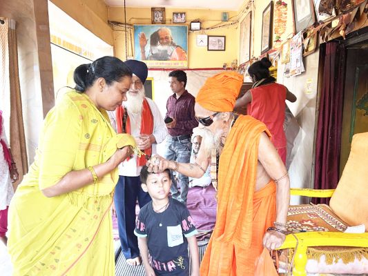 अखंड अष्टप्रहरी नाम संकीर्तन महायज्ञ बटूराकछार में शामिल हुईं गोमती 