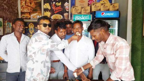 युवक ने ड्रीम इलेवन पर टीम बनाकर जीते अठारह लाख