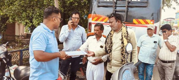 सफाई में ढिलाई पर ठेकेदार को नोटिस, राशि कटौती के निर्देश