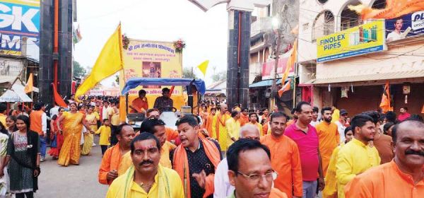 रियासत कालीन श्रीराम मंदिर से रामलला की जीवंत झांकी के साथ निकाली शोभायात्रा