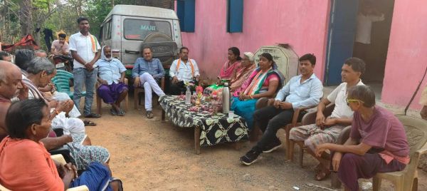 पूर्व मंत्री कमला देवी का डोंगरीपाली क्षेत्र में जनसंपर्क