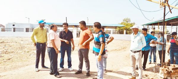 सडक़ों व गलियों की नियमित  सफाई कर उठाएं कचरा