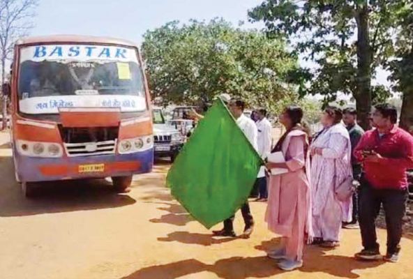 296 मतदान दलों को किया रवाना