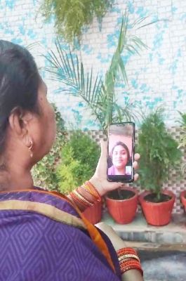 पलायन करने वाले मजदूरों को मतदान करने किया प्रेरित