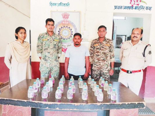 अवैध शराब बेचते एक बंदी