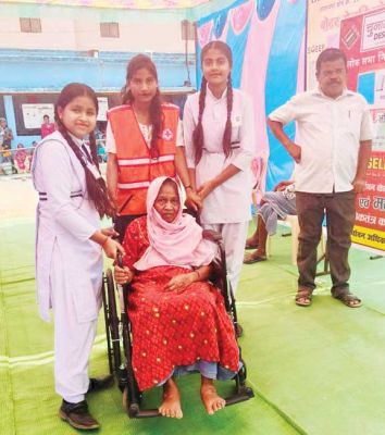 उत्साह के साथ मतदाताओं ने किया मताधिकार का उपयोग