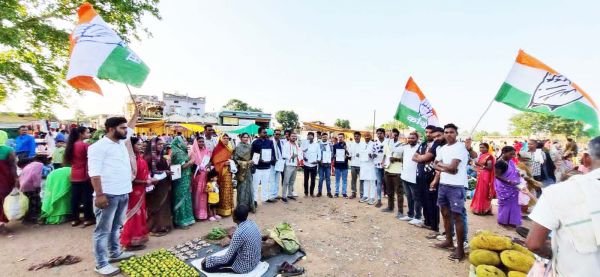 फरसिया में युवा कांग्रेस का जनसम्पर्क