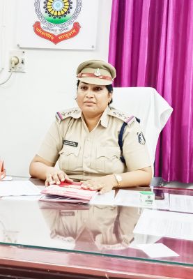 चोरी व चखना सेंटर पर कार्रवाई