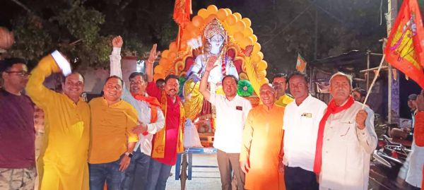 रामनवमी शोभायात्रा का जगह-जगह स्वागत