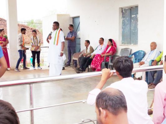 कवासी लखमा-विधायक  ने किया जनसंपर्क