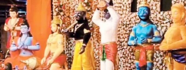 आकर्षक झांकी के साथ हनुमान भक्तों ने निकाली शोभायात्रा