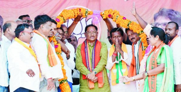 विरासत टैक्स के बहाने हमारे पूर्वजों की सम्पत्तियों को दूसरों को सौंपने की बात कर रही है कांग्रेस-साय