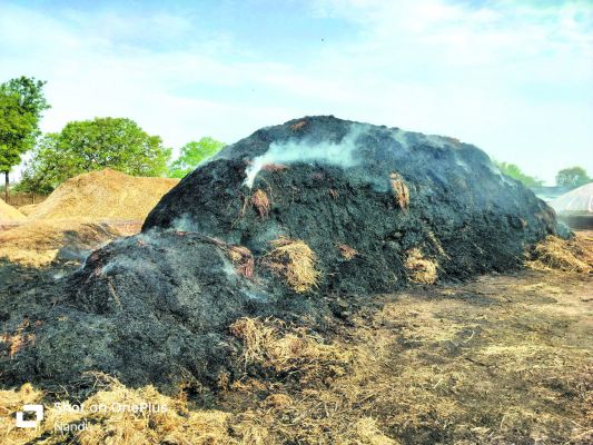 बरातियों के पटाखे से 20 एकड़ के पैरावट खरही में लगी आग