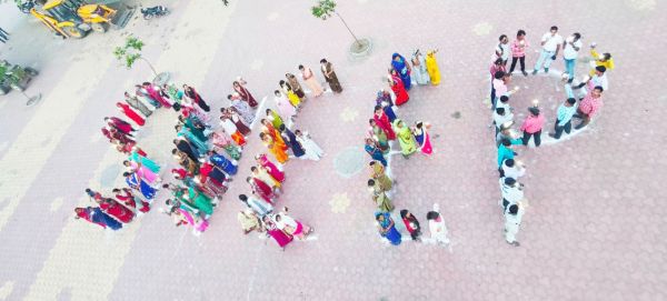 रैली-मानव श्रृंखला व मोबाइल फ्लैश से मतदाता जागरूकता संदेश