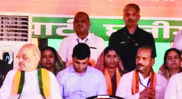 योगेश तिवारी ने गृहमंत्रीअमित शाह का किया स्वागत