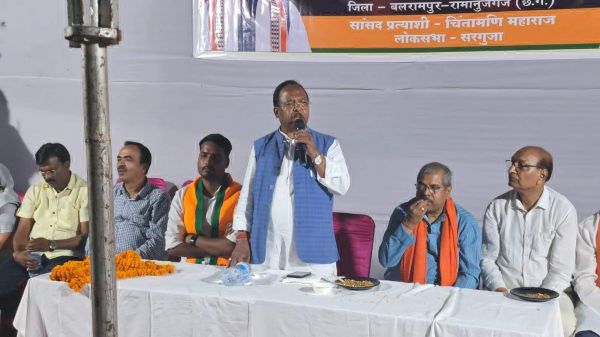 कैबिनेट मंत्री रामविचार भाजपा उम्मीदवार चिंतामणि के पक्ष में कर रहे प्रचार, कांग्रेस पर साधा निशाना