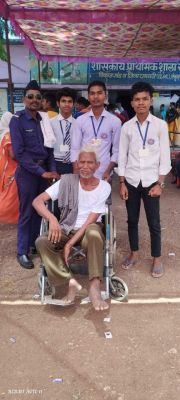 मतदाता मित्र एनएसएस स्वयंसेवकों ने किया सेवा व सहयोग