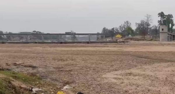 कन्हर नदी सूखी, जलसंकट की स्थिति बन रही गंभीर