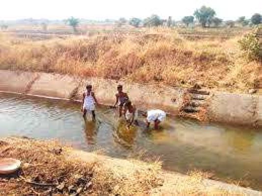 जल संकट दूर करने गंगरेल से 700 क्यूसेक पानी छोड़ा