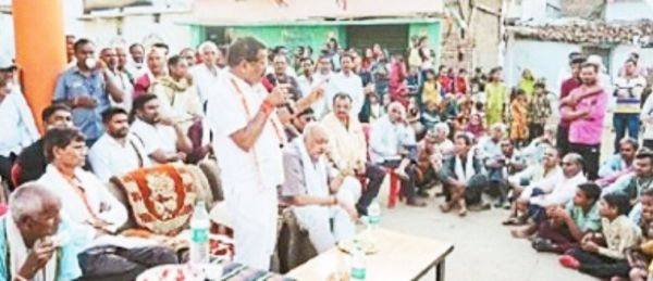 कांग्रेस देश और जनता के प्रति सजग व वफादार-चौबे