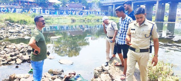 केलो नदी में तैरती मिली लाश 