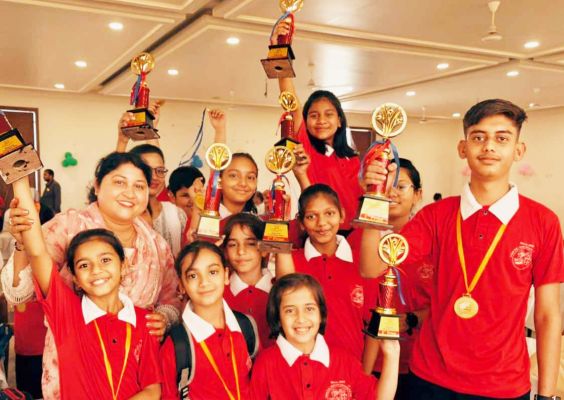 मनेंद्रगढ़ के नौनिहालों ने राजधानी में मारी बाजी