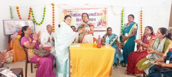 महिलाओं-युवतियों को आत्मनिर्भर बनाने कार्यशाला