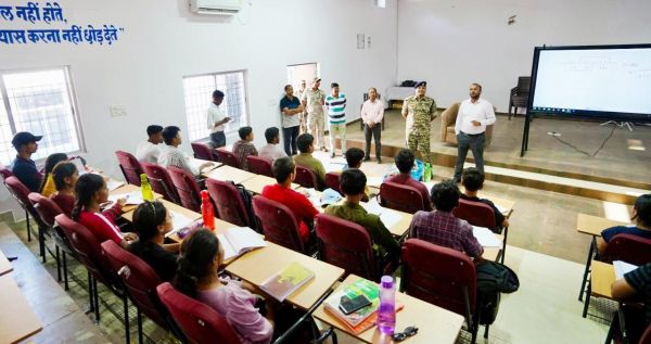 परीक्षा से घबराएं नहीं,एक लक्ष्य के साथ तैयारी को अंतिम रूप दें 