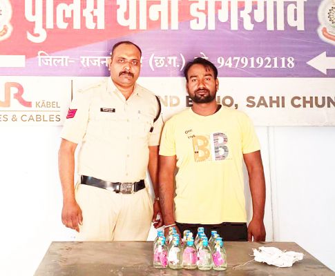 शराब बेचने वाले दो आरोपी गिरफ्तार