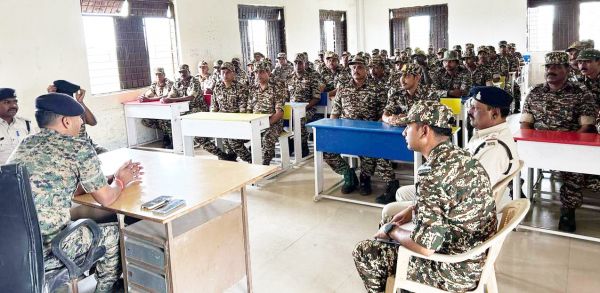 जवानों को शांतिपूर्ण चुनाव कराने, सुरक्षा व कानून व्यवस्था संबंधी प्रशिक्षण