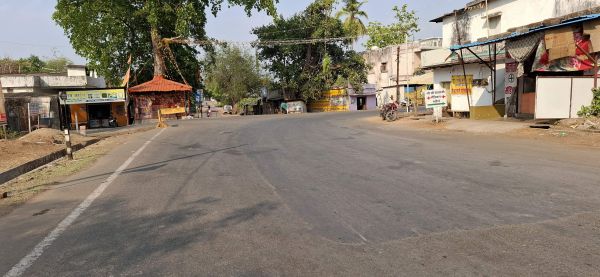 पारा 44 डिग्री पार, दोपहर में गर्म हवाएं, सडक़ें सूनी