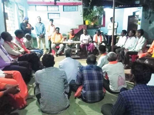 पूर्व मंत्री चंद्रशेखर साहू ने किया जनसंपर्क