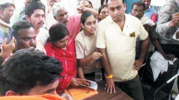 नीट परीक्षा में अव्यवस्था से हुआ विवाद