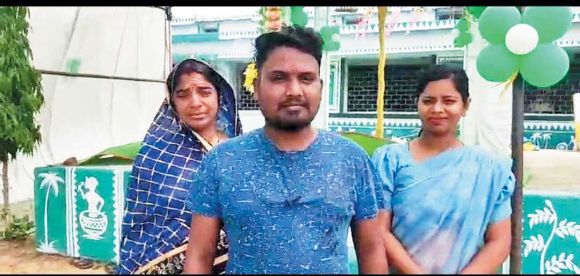 संजय ने चुनई मड़वा से हल्दी रस्म की शुरुआत की