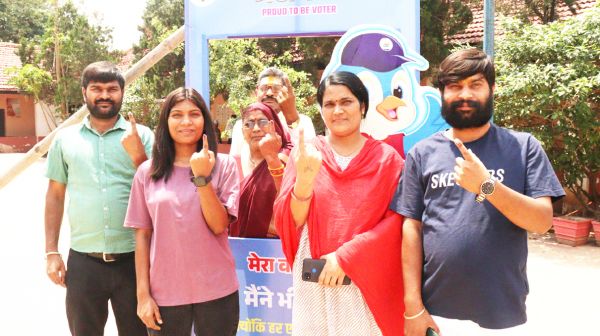 एमपी से मतदान करने जशपुर आया परिवार