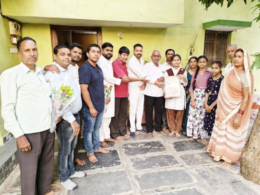 10वीं में होनिशा प्रदेश में द्वितीय, साहू समाज ने दी बधाई