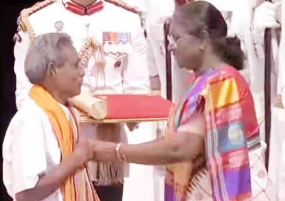 पद्मश्री से सम्मानित किए जाने पर जागेश्वर यादव को ओपी ने दी बधाई