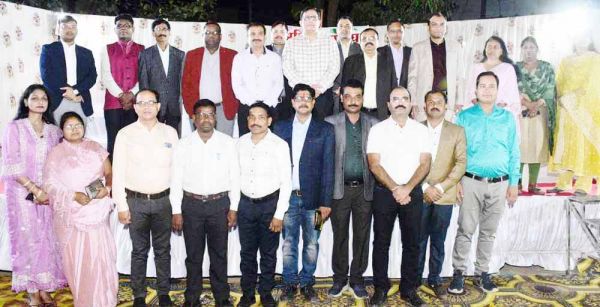 न्यायपालिका के साथ न्यायिक तंत्र का महत्वपूर्ण अंग हैं अधिवक्ता - पांडेय