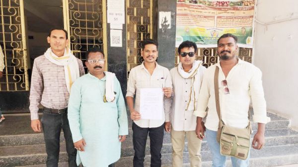 खाद-बीज पंजीयन के लिए वसूली का आरोप