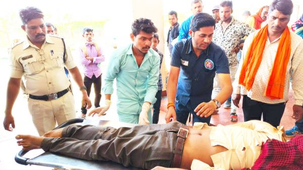 ट्रक से टकराने से एक की मौत, दूसरा घायल