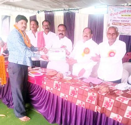 वैघराज ओम प्रकाश साहू को तैलिक रत्न सम्मान