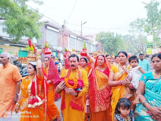 शिव महापुराण पर भव्य कलश यात्रा