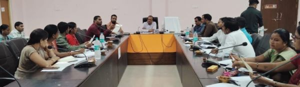 सीईओ ने एनआरएलएम  योजना की समीक्षा की