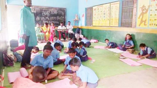 सिंधौरी स्कूल में चल रहा समर कैंप