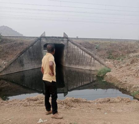 शहर के बाढ़ डुबान क्षेत्र का कमिश्नर चंद्रवंशी ने किया निरीक्षण